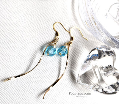 激安アクセサリ・限定400円ピアス・ツイストパーツのピアス・スカイブルー1